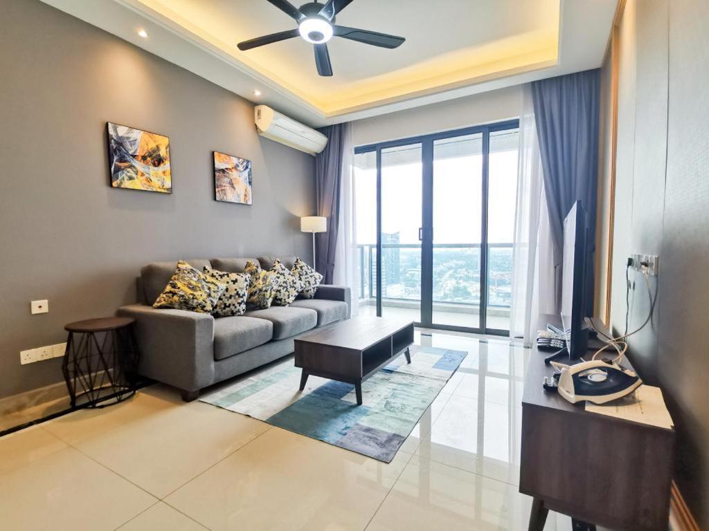 R&F Princess Cove Ciq Premium Sea & City View Suites By Neo Johor Bahru Room photo